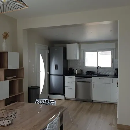 L'envol De Sion Sur L'océan Proche Océan Сasa de vacaciones